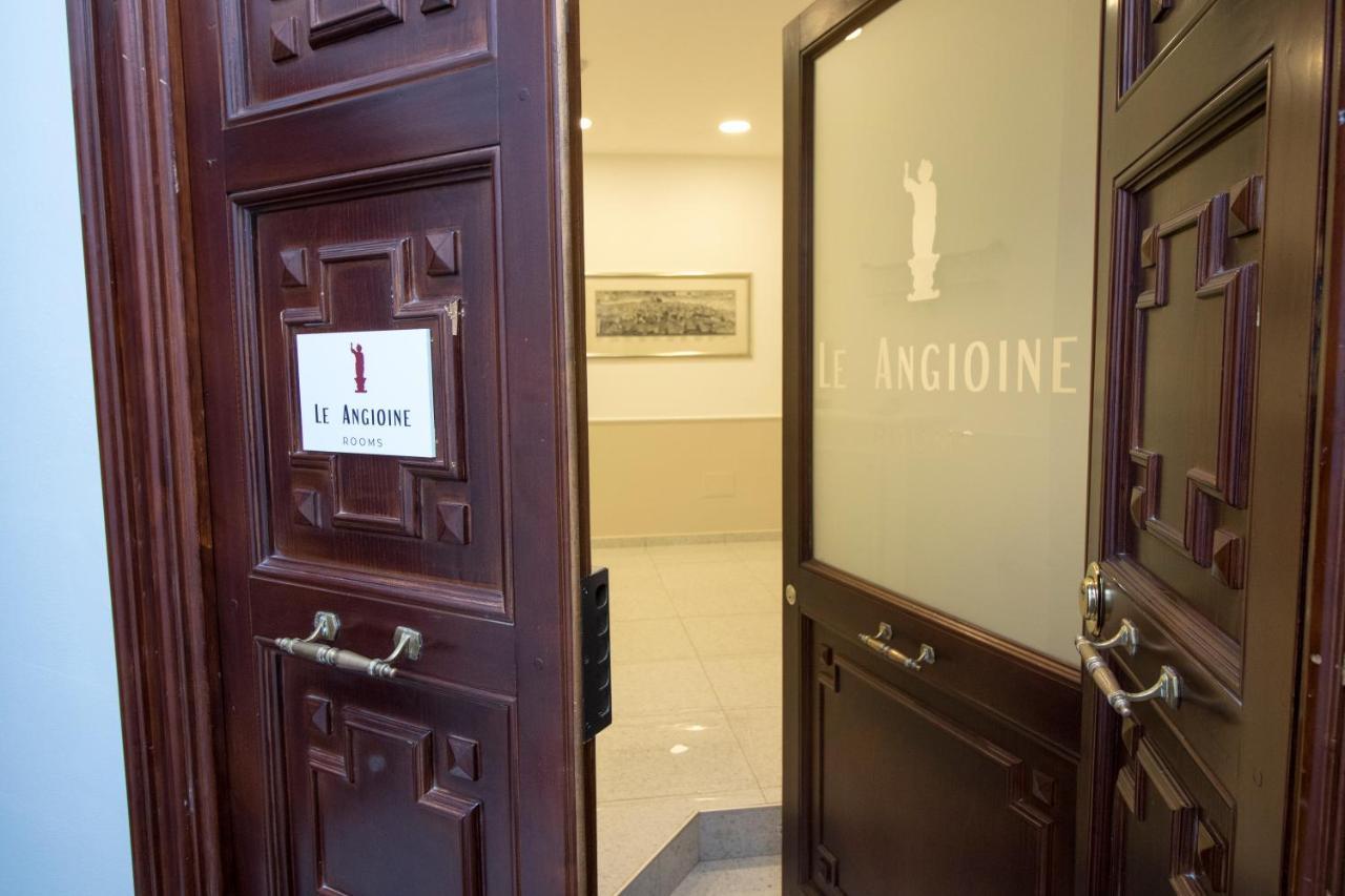Le Angioine Rooms Neapel Exteriör bild